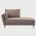 Chaise izquierdo Levanto GAIA en tela color beige con base de madera de encino natural y diseño contemporáneo.