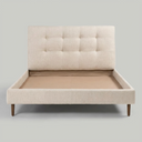 Cama queen size Landero con cabecera acolchada y diseño moderno, ideal para transformar tu dormitorio en un refugio de confort.