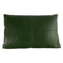 Cojín rectangular color verde con textura suave y costuras visibles, ideal para decorar tu espacio con estilo.