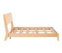 Cama queen size Akari de GAIA con estructura de madera clara, cabecera y base con listones. Ideal para tu dormitorio.