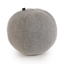 Cojín grande en forma de esfera de GAIA, con un acabado texturizado en color gris, ideal para decorar y aportar confort a tu hogar.