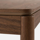 Mesa de comedor Akari 220 cm en acabado encino nogal