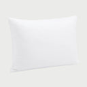 Perfil lateral de la almohada Brilliance Premium firme, mostrando su volumen uniforme y la densidad del relleno que asegura una alineación óptima de la columna durante el descanso.