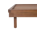 Base de cama con acabado nogal, diseño de listones y patas visibles, ideal para tu recámara.