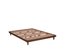 Base de cama rectangular en acabado nogal, con listones horizontales y cuatro patas para soporte. Ideal para recámaras.