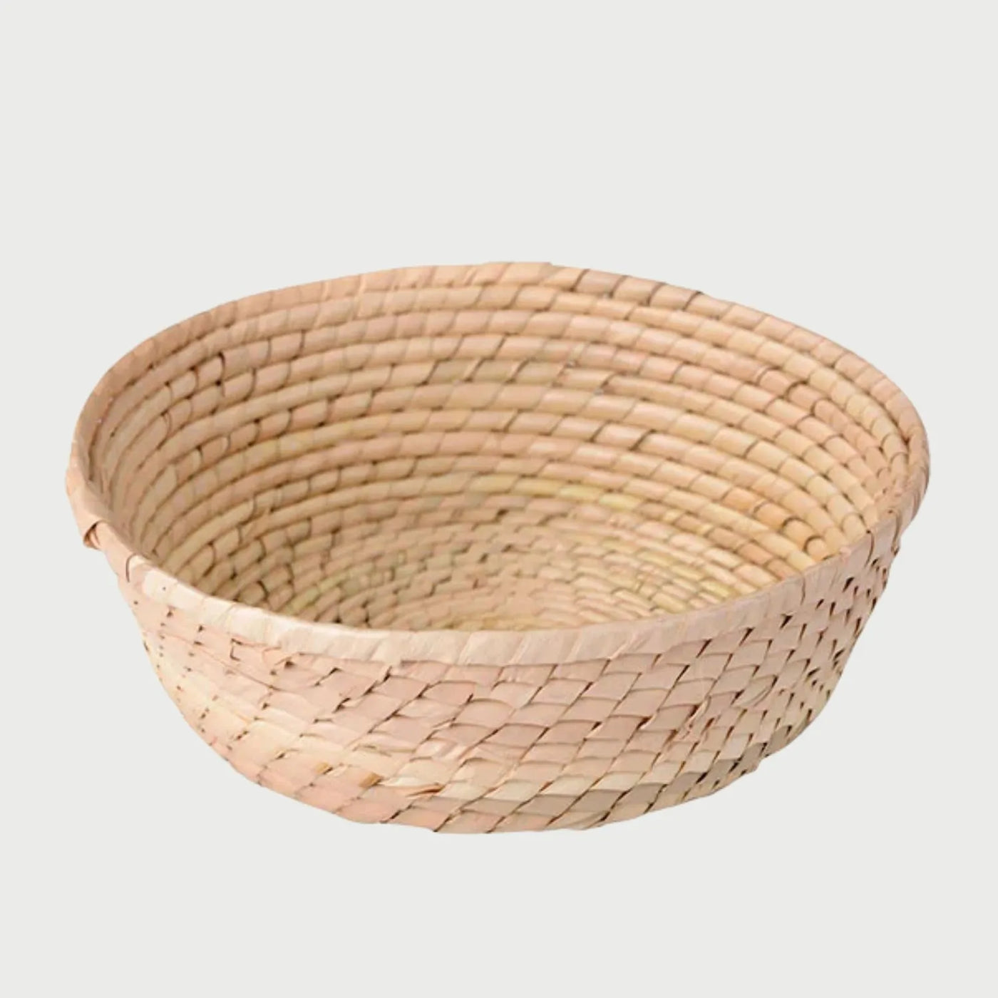 Canasta decorativa Zohuala GAIA de fibra natural tejida vista frontal