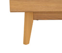 Cómoda Meztli B con acabado de madera clara y patas estilizadas, ideal para almacenamiento en recámaras.