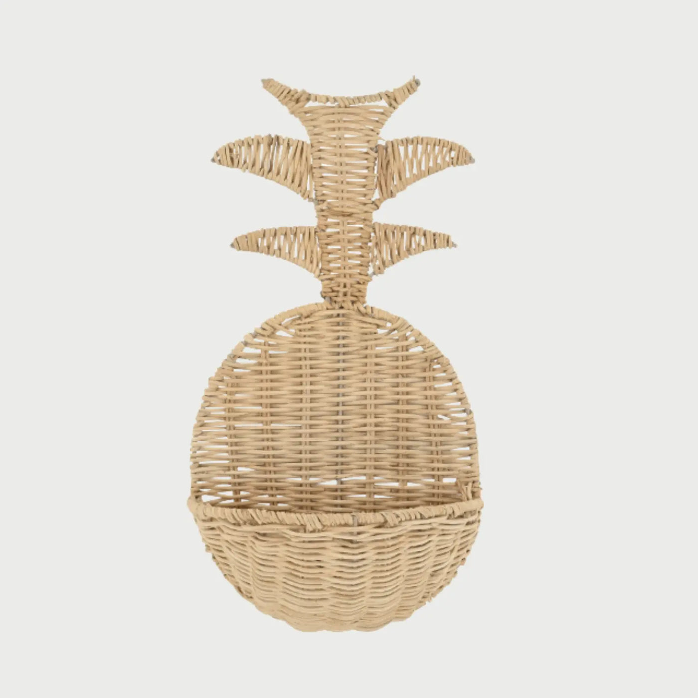 Vista frontal de la repisa Acai tejida en fibras naturales de color beige con forma de piña; la imagen incluye acotaciones técnicas indicando un ancho de 19 cm y un diseño decorativo con hojas superiores tejidas.