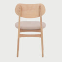 Vista posterior de la silla Boris barnizada, donde se aprecia la veta natural de la madera en el respaldo ovalado y la construcción limpia de la base.