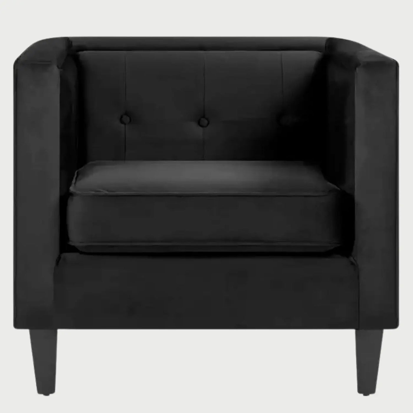 Sillón de acento Moncayo GAIA tapizado en terciopelo negro con detalles de botones vista de frente.