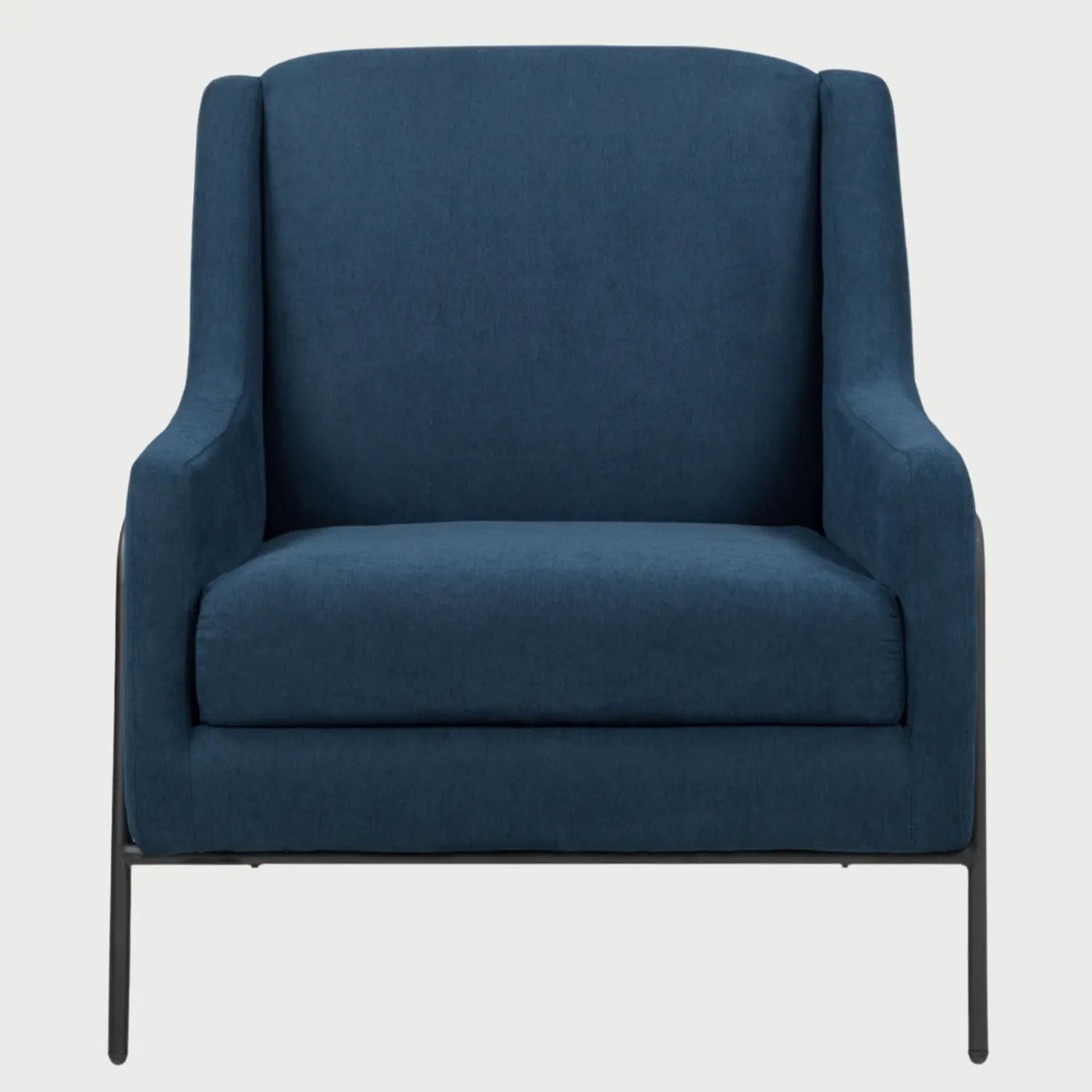 Sillón de acento Tuxama GAIA tapizado en tela azul con base metálica negra y diseño contemporáneo.