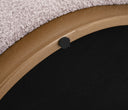 Sillón Toscana GAIA en color blanco hueso, mostrando su diseño elegante y curvas suaves, ideal para cualquier espacio.
