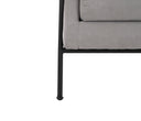 Sillón Tuxama con Patas de Madera en Acabado negro